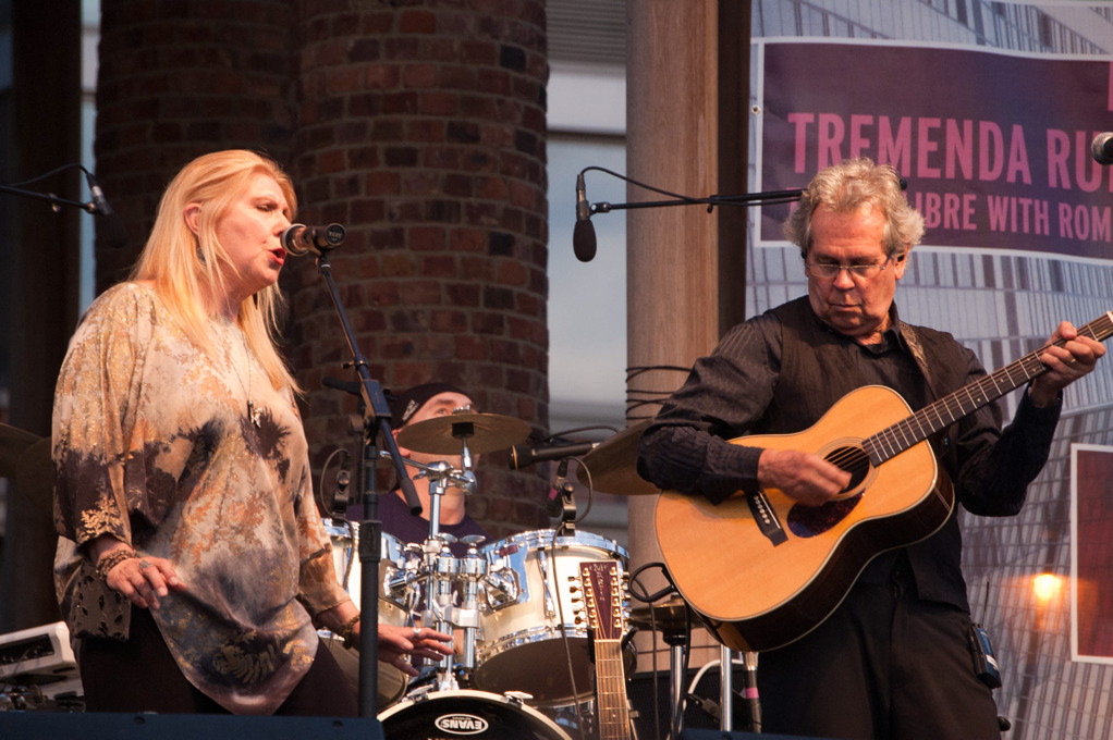 Annie Haslam, Frank Pagano et Mike Dunford &agrave; New-York le 23 juin 2010, photo de Jack O'Melia